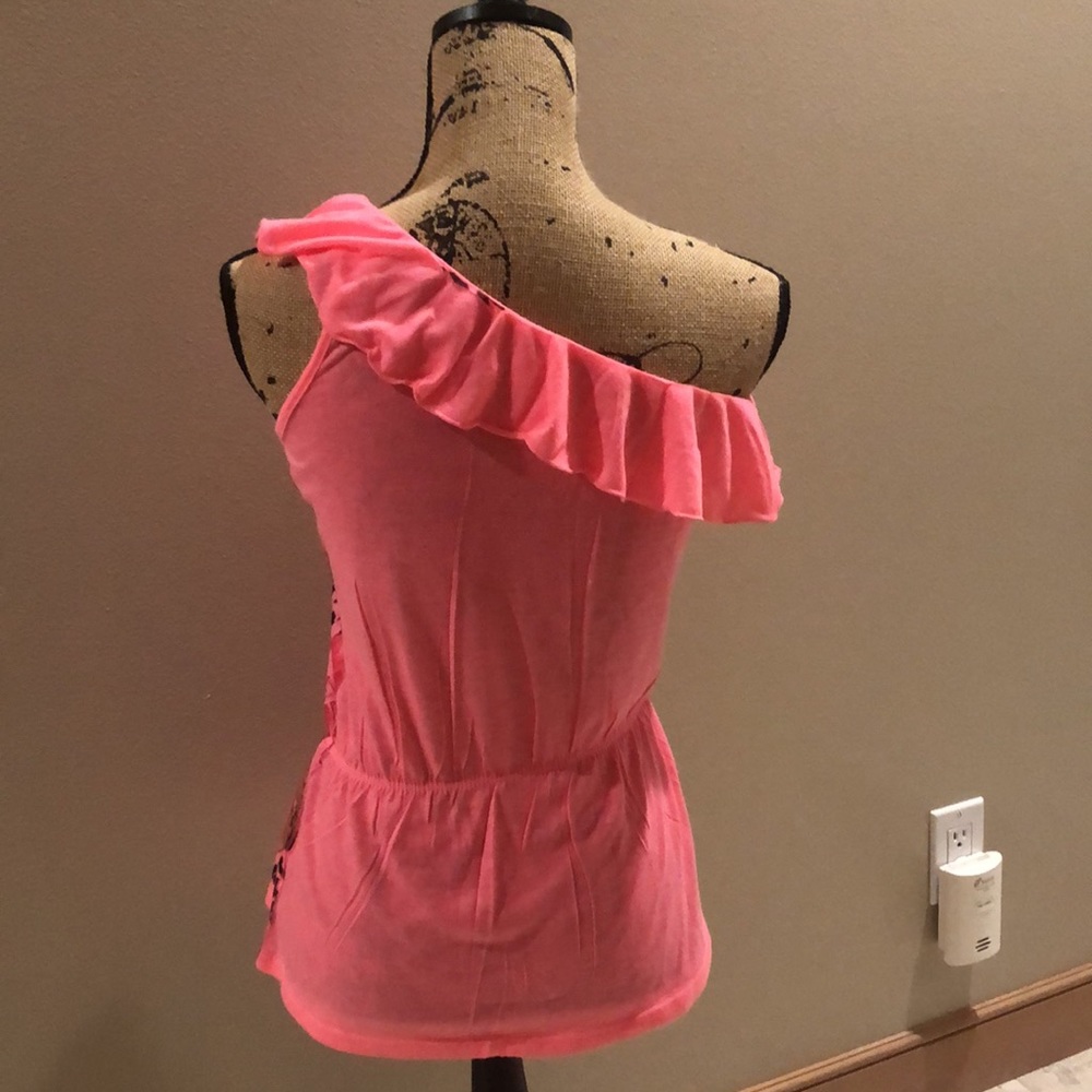 One Shoulder Ruffle Top - Picture 2 of 4